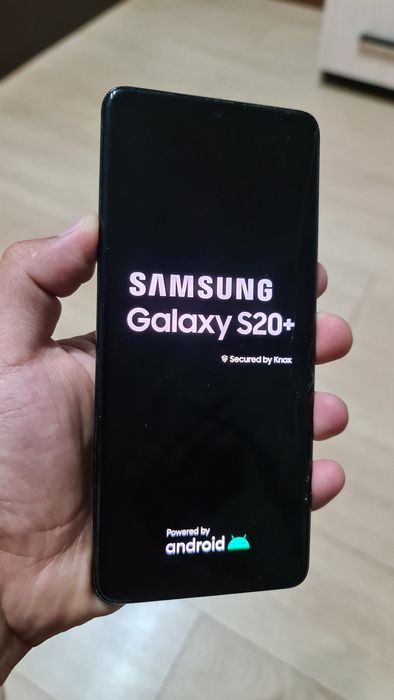 Продается Samsung Galaxy S20+