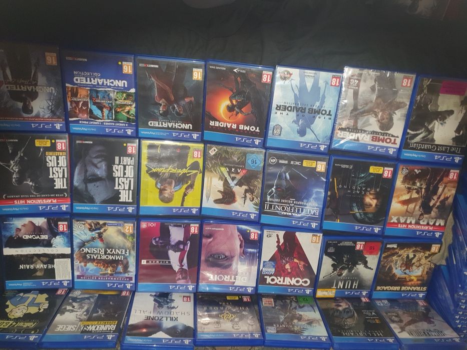 Vand Jocuri PS4 la bucata sau toate la 9999 ron