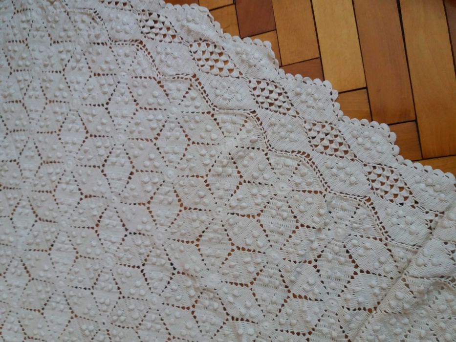 Ръчно плетени кувертюри за спалня