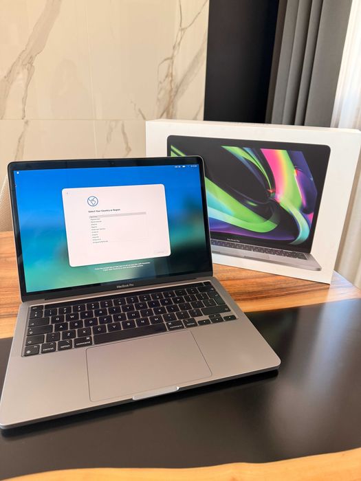 MacBook Pro M1 16GB/512GB • 92% Battery • Touch Bar