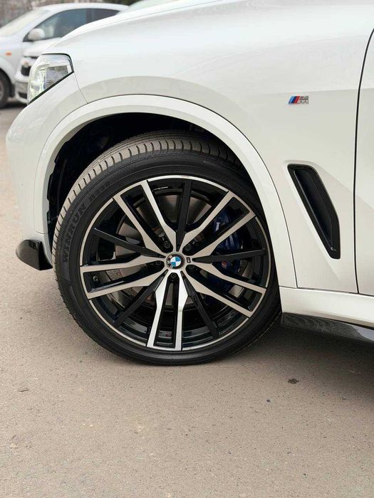 Sotuvda BMW X5 M50i