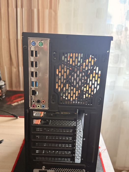 Продам компьютер срочно !