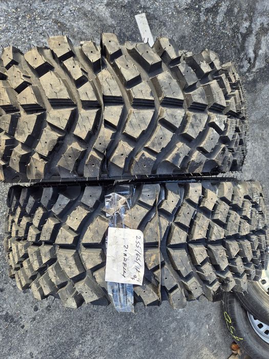 Anvelope off road 255/65R 17.