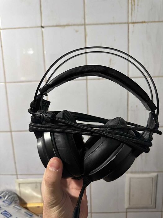 Продам наушники bloody g525 б/у