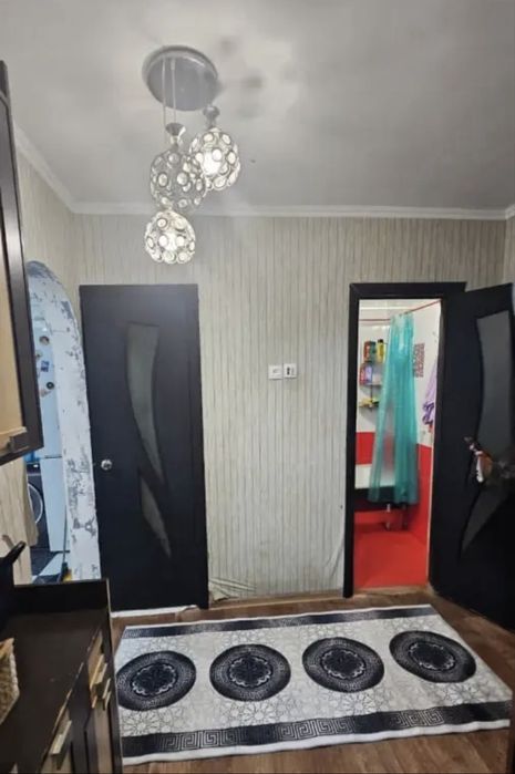 Спочно продам 2 ком кв 54 м2 в 4 микрорайоне