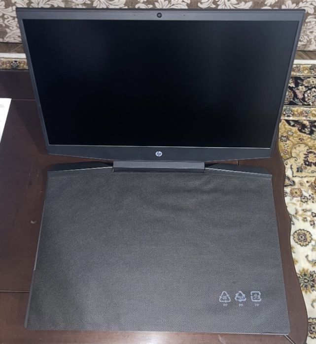 Laptop Gaming HP Pavilion 15 – i5 11th Gen, RTX 3050 Ti, 144Hz, Cutie Completă + Factură eMAG