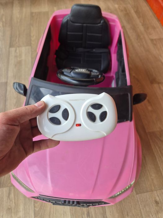 Masina  electrica Audi  pentru copii