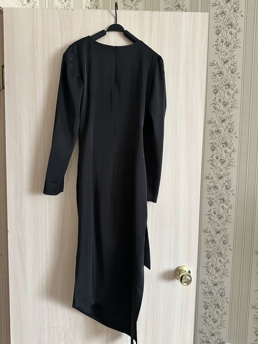 Продам черное платье