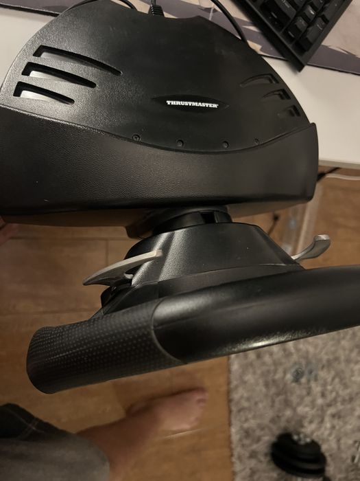 Volan și Pedale Thrustmaster T80 Ferrari 488 GTB Edition - PC / PS4 / PS5