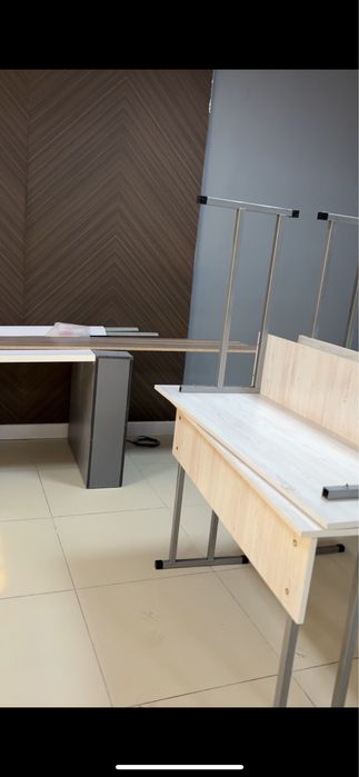 Парта школьная в наличии