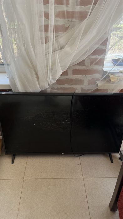 Продам телевизор на запчасти