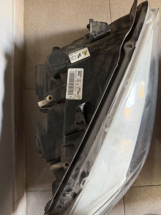2x Десен ксенонов фар Valeo BMW X1 E84 (2009–2015)