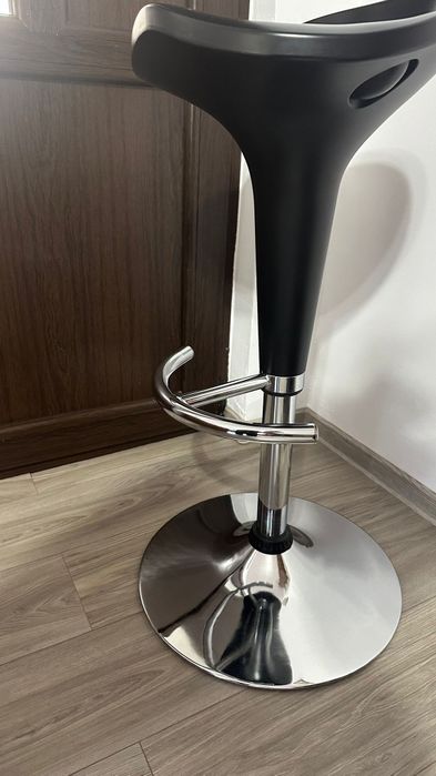 Scaune de bar rotative cu înălțime reglabilă