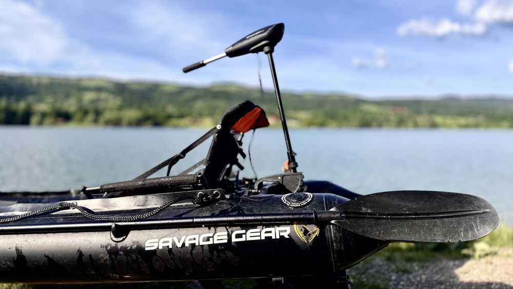 Лодка Savage gear e-kayak 330