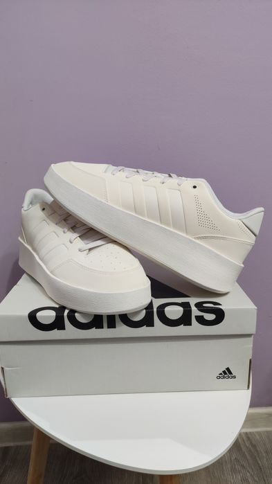 Нови мъжки Adidas 44 2/3 модел Mullaly