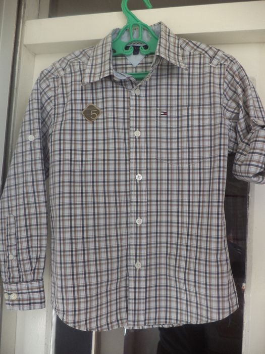 Лотове Tommy Hilfiger, Lévis , Zara