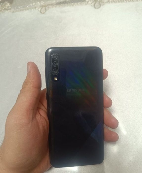 Samsung Galaxy A30S 4/64Gb Black Original Veitnam Holati ideal yaxshi