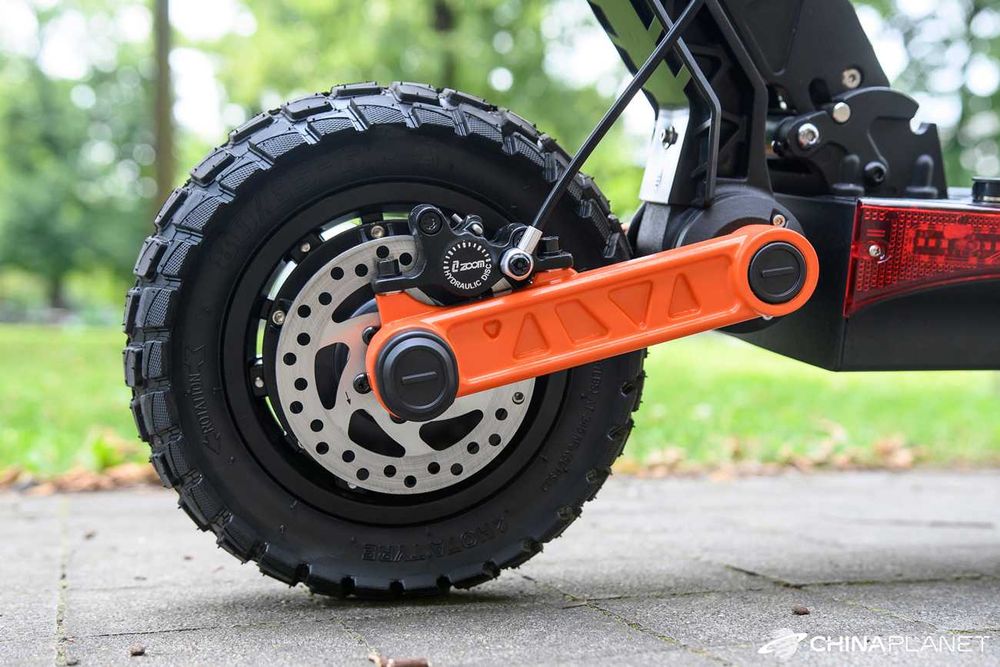 SIgilata, Noua  Joyor S10-S-Z.  2 Motoare de 1000W, 2000W, 70 Km/h