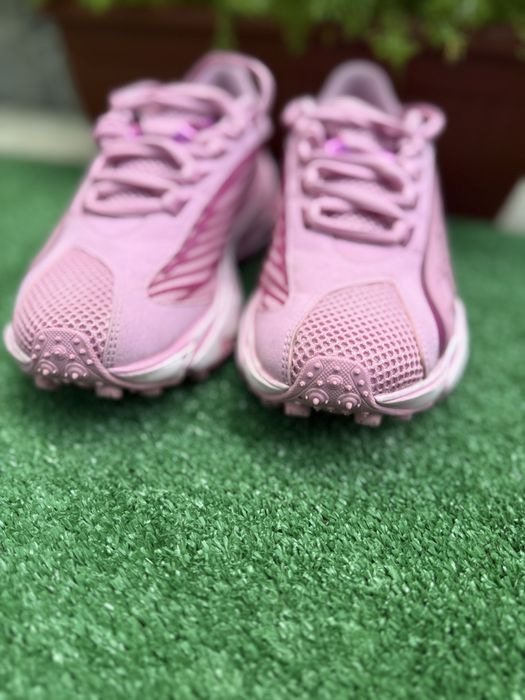 Puma 38,5 розови  маратонки