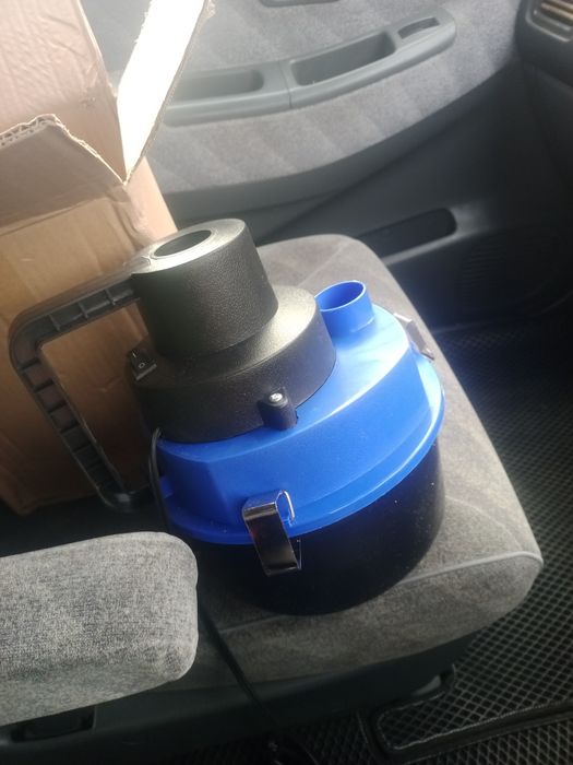 Продам пылесос автомобильный