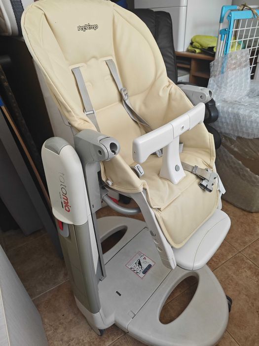 Бебешки стол за хранене Peg perego