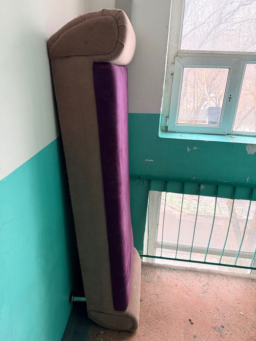 Продаю диван  самовывоз