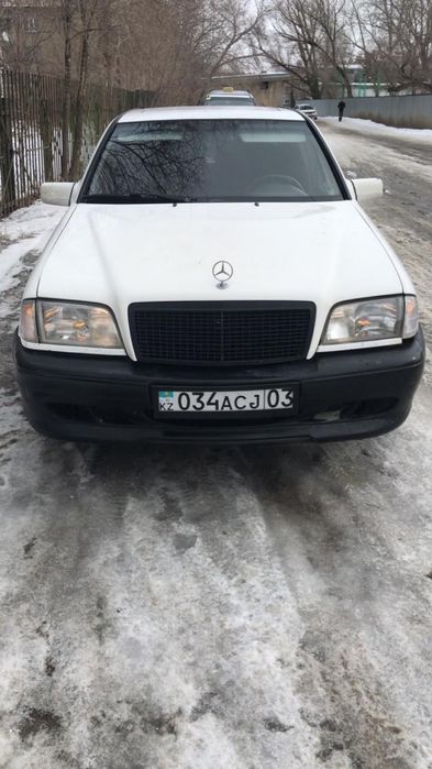 Бампер на Mercedes W202 AMG C36