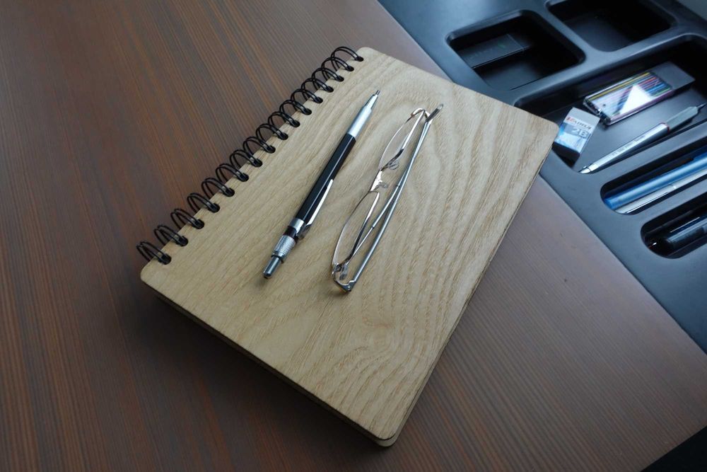 Agende cu coperti de lemn