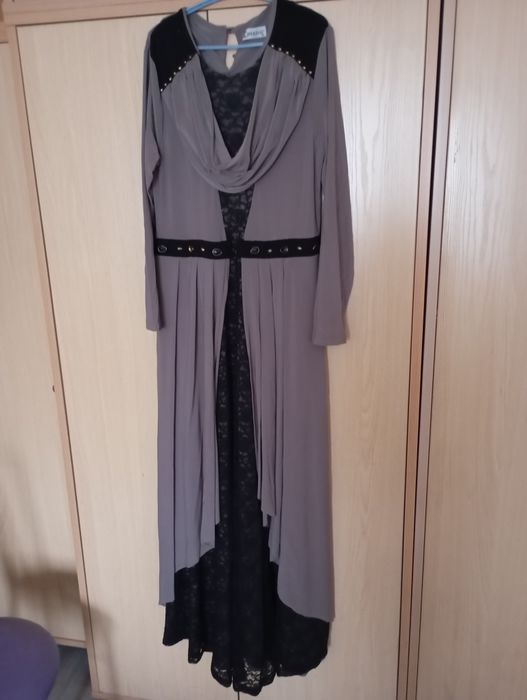 Продам платье новое