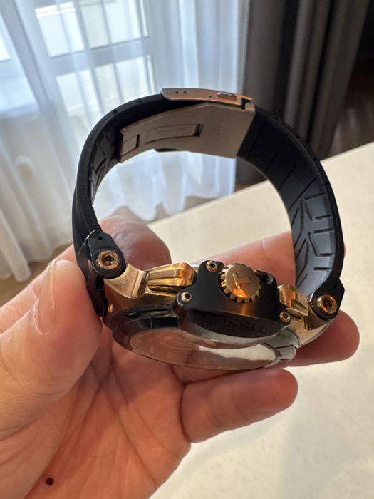 Продаю часы Tissot T race