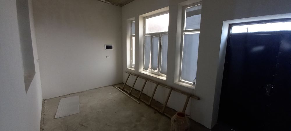 Ховли жой сотилади