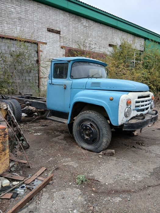Продам зил 130..
