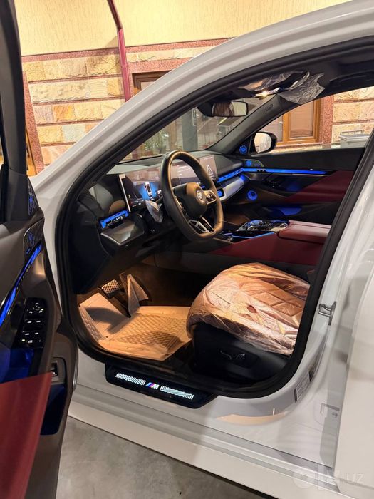 BMW i5 35 L bez probeg
