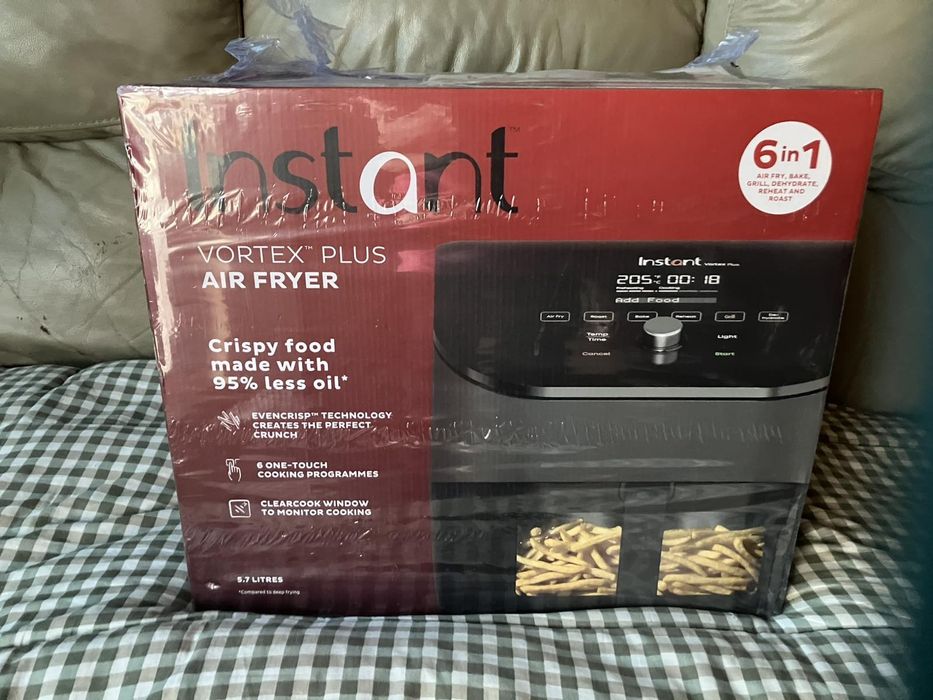 Чисто нов! Instant Vortex PLUS ClearCook Air Fryer 5.7L