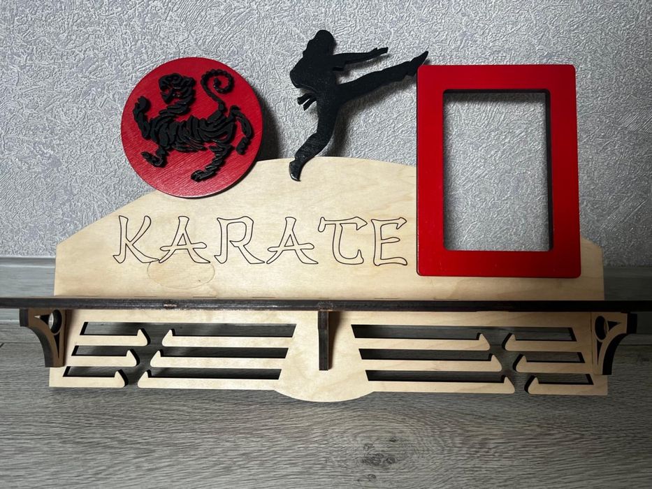 Медальницы в наличии