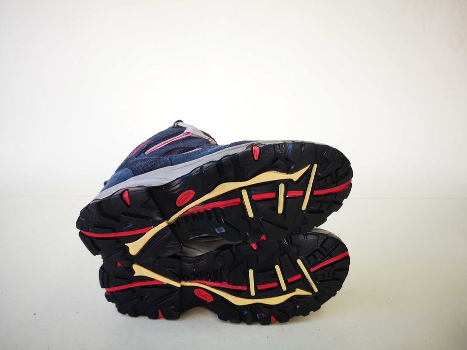 Bocanci PIELE  ghete munte dama copii 35 36  MEINDL  750 Ron  Ca NOI