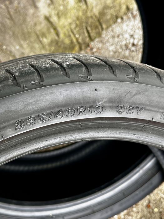 2 бр. Bridgestone Potenza S001 235/40/19 летни гуми