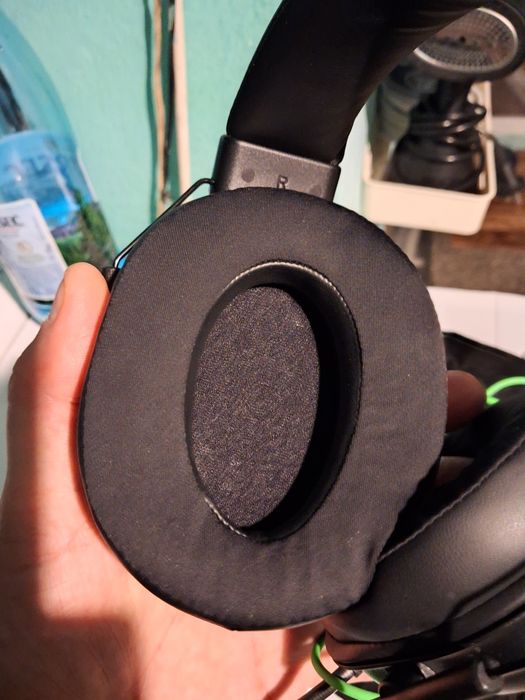 Vând casti gaming Razer Blackshark V2 X noi + cadou placa de sunet!