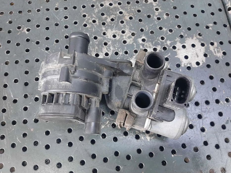 pompa recirculare apa audi a6 4f c6 2.7 tdi 3.0 tdi  2004-2011 0392023007