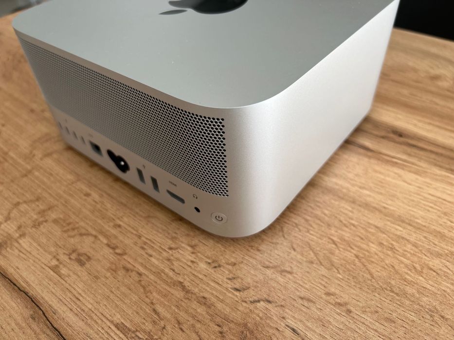 Mac Studio M2 ULTRA 24-CPU/60-GPU/128GB RAM/ 1TB SSD