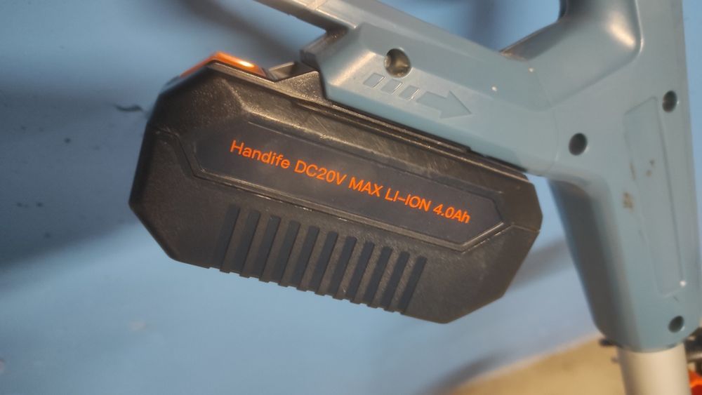 Електрически безжичен тример