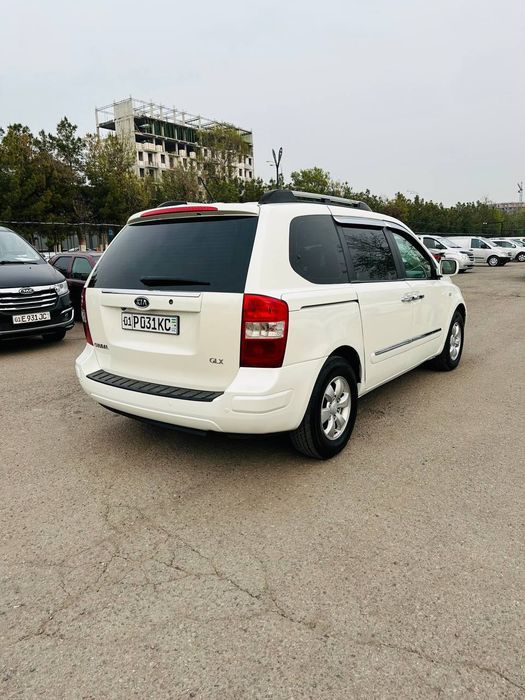 Kia Carnival 2006 — 2