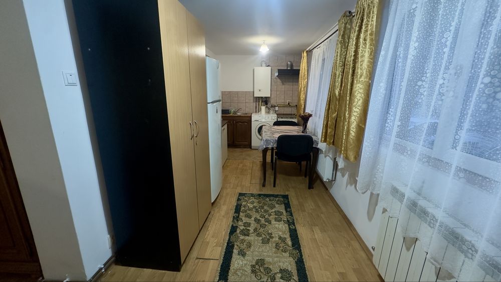 Garsoniera de închiriat