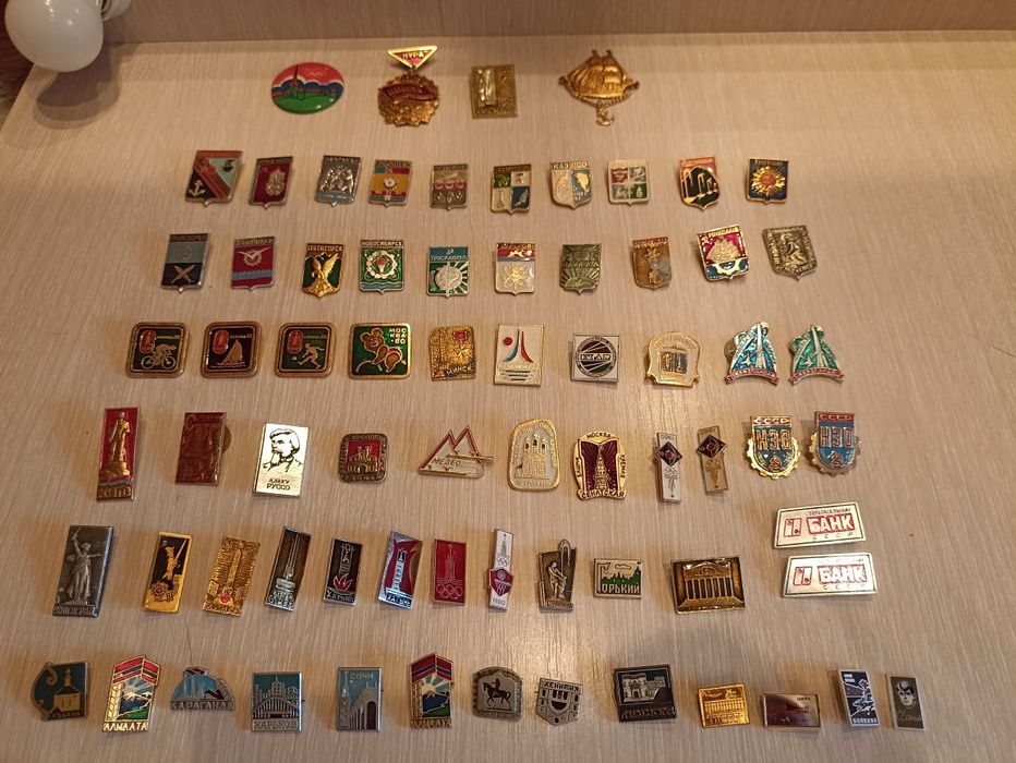 Значки советские коллекционные