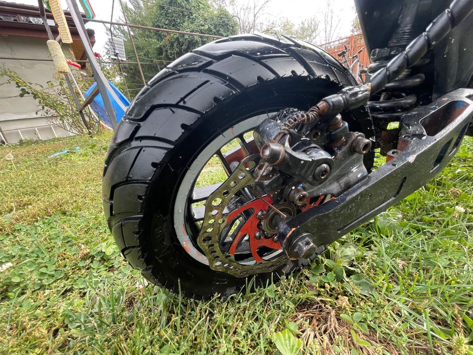 Trotinetă kukirin g2 Max 2025