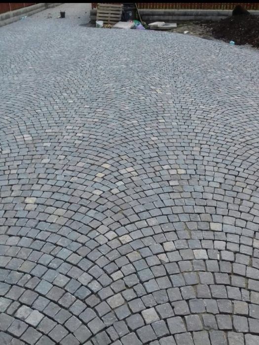 Piatra cubica si montaj