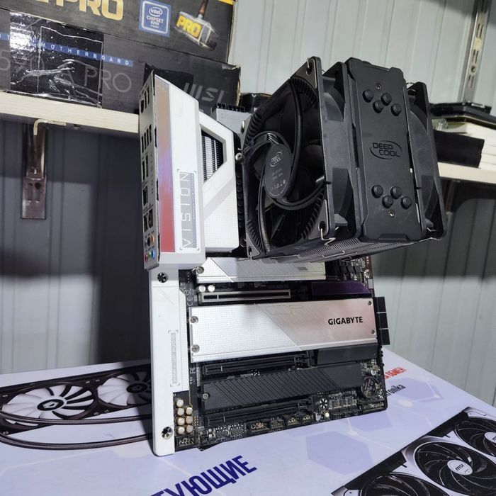 Gigabayt Vision Z590 sotiladi