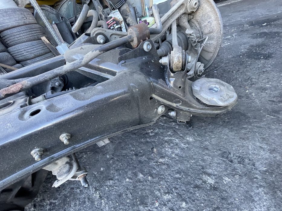 Чисто нов Заден мост w204, w212, w207