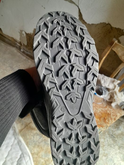 Новый Берцы продам