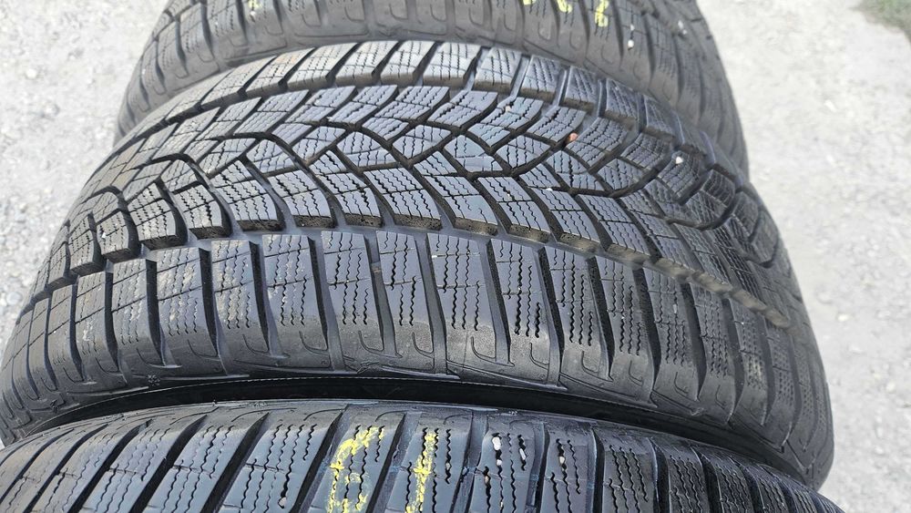 225/45 R17 • Iarna • Goodyear UltraGrip Performance+ 91H | 4 buc | Pret/buc